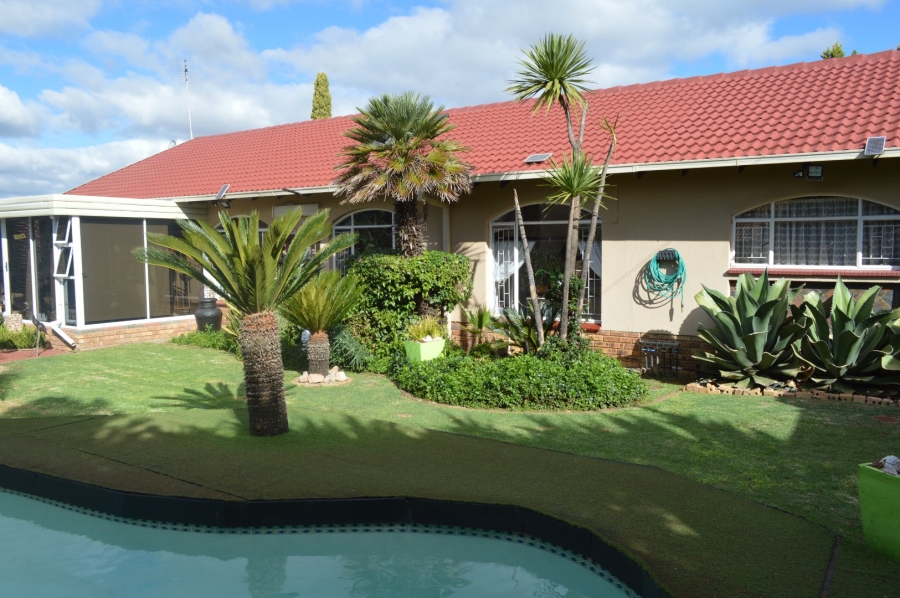 3 Bedroom Property for Sale in Meiringspark North West